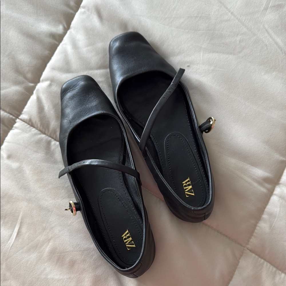 Zara Black Leather ballet shoes with Minimalist Design